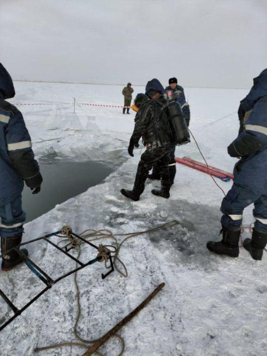 Водолазы ДЧС ВКО обнаружили тело утонувшей женщины в Самарском районе