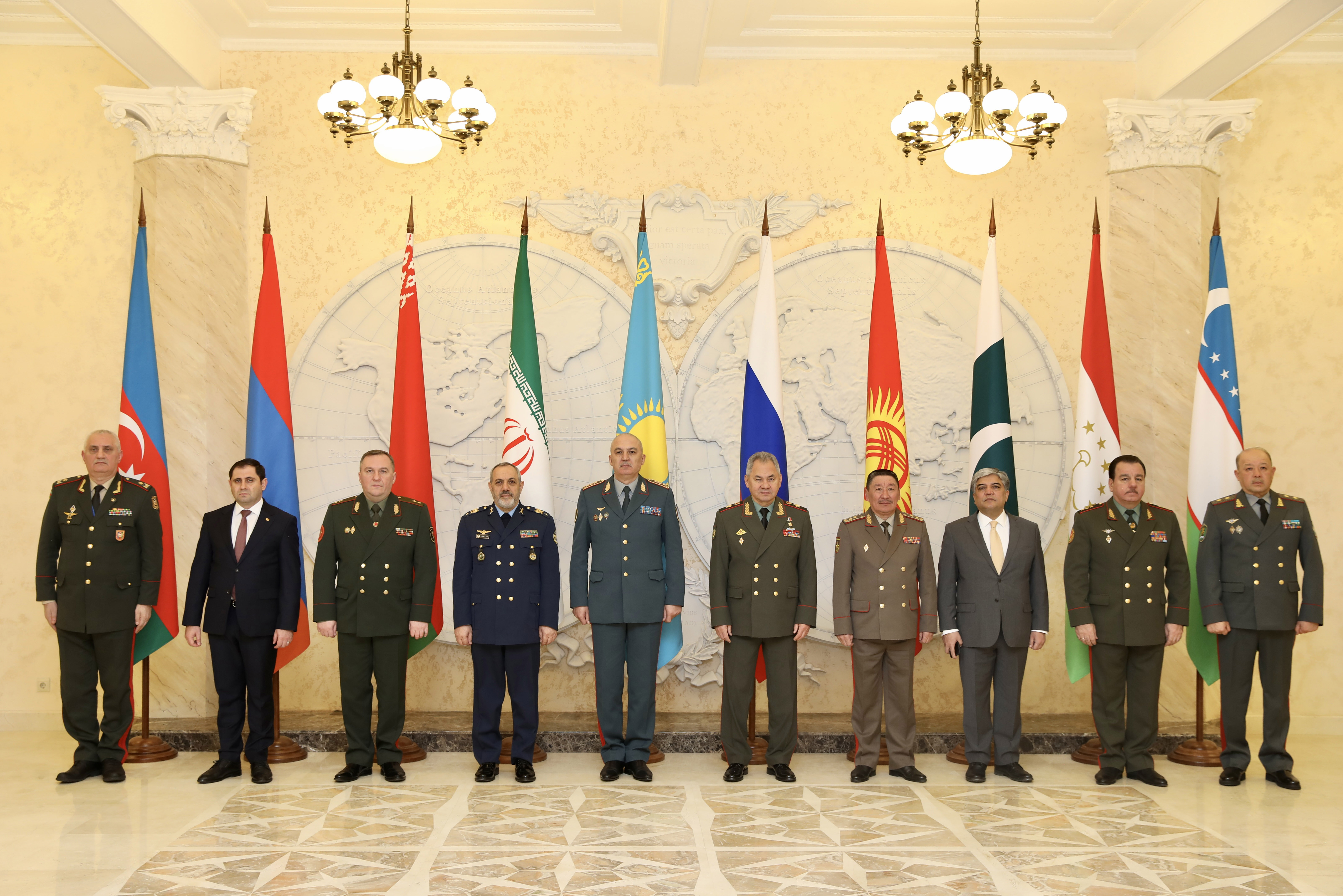 Министры обороны государств ШОС и СНГ обсудили вопросы региональной безопасности