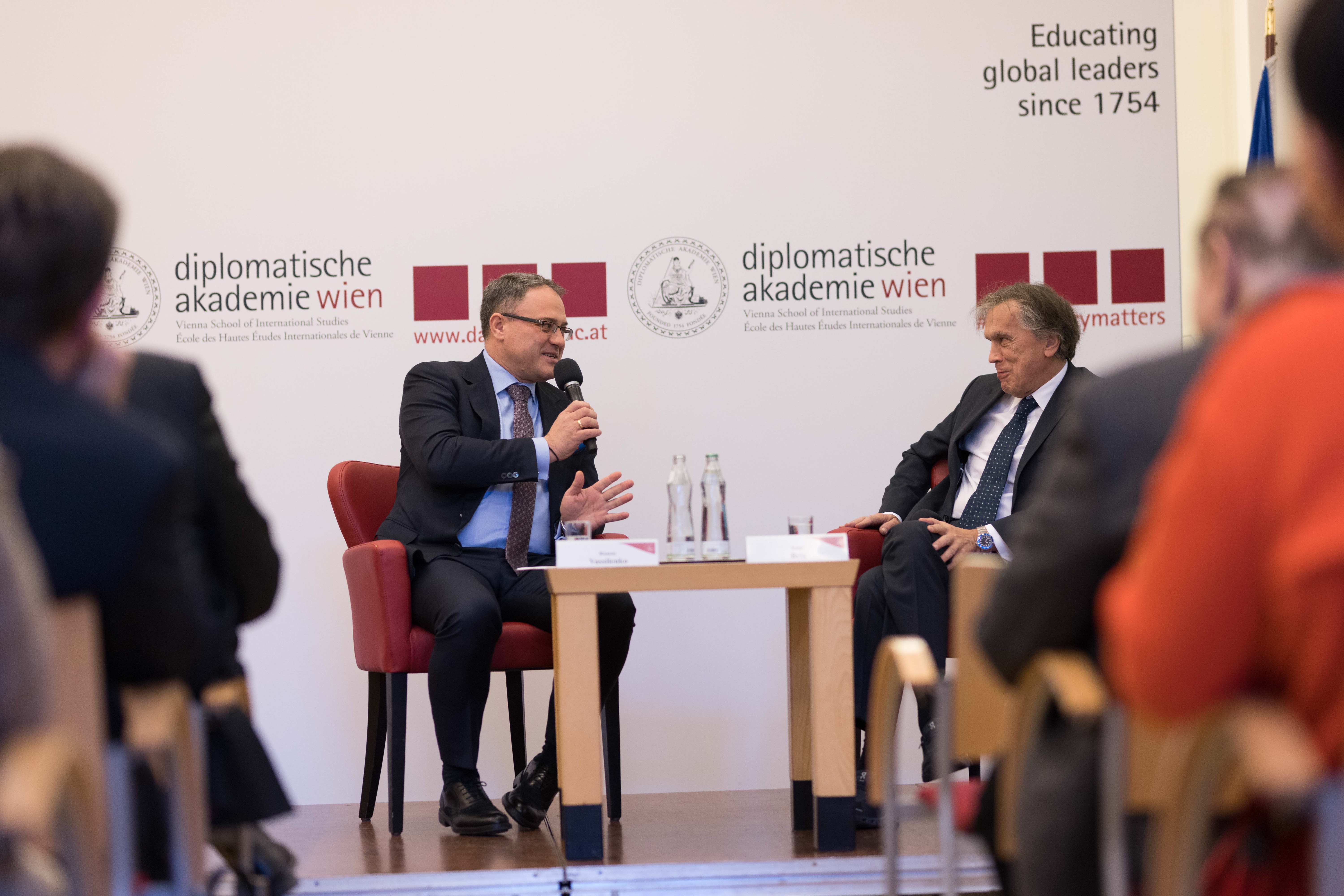 Политические и социально-экономические реформы в Казахстане представлены в Вене