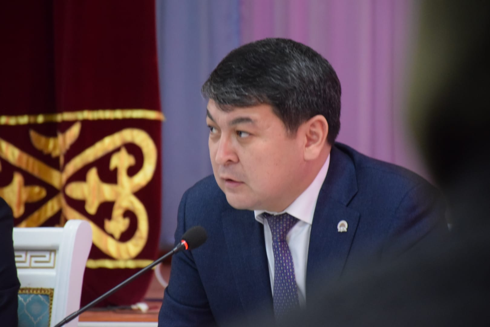 Сегодня аким города Туркестан Нурбол Турашбеков встретился с жителями сектора "Сауран" и выслушал их предложения и обращения.