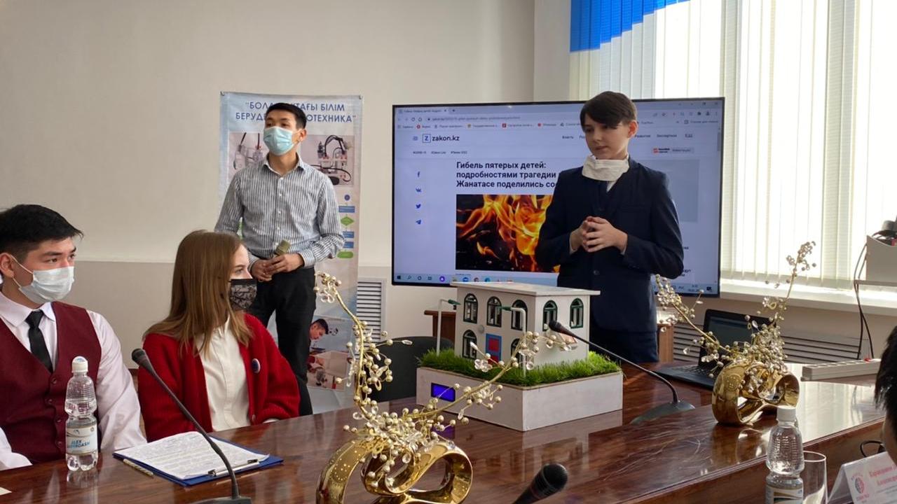 Ученики девятого лицея Темиртау победили в городском хакатоне
