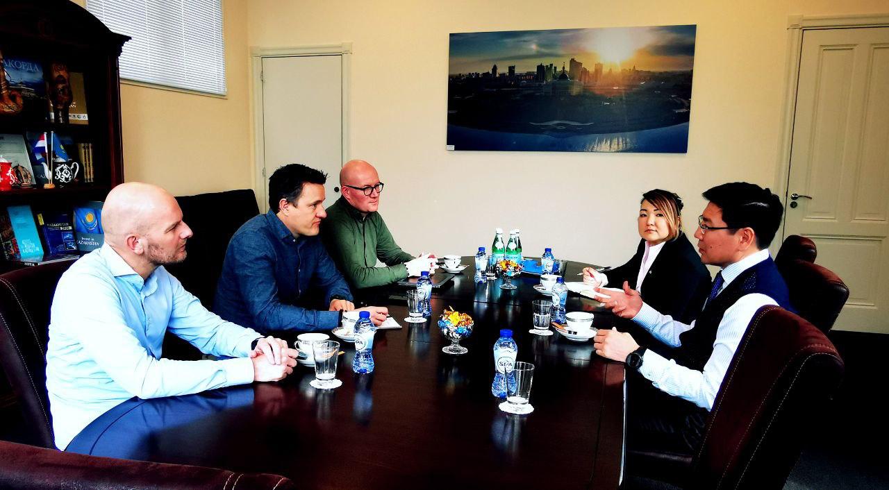 Возможность внедрения цифровых решений компании Blue Radix в тепличных хозяйствах Казахстана обсуждена в Нидерландах