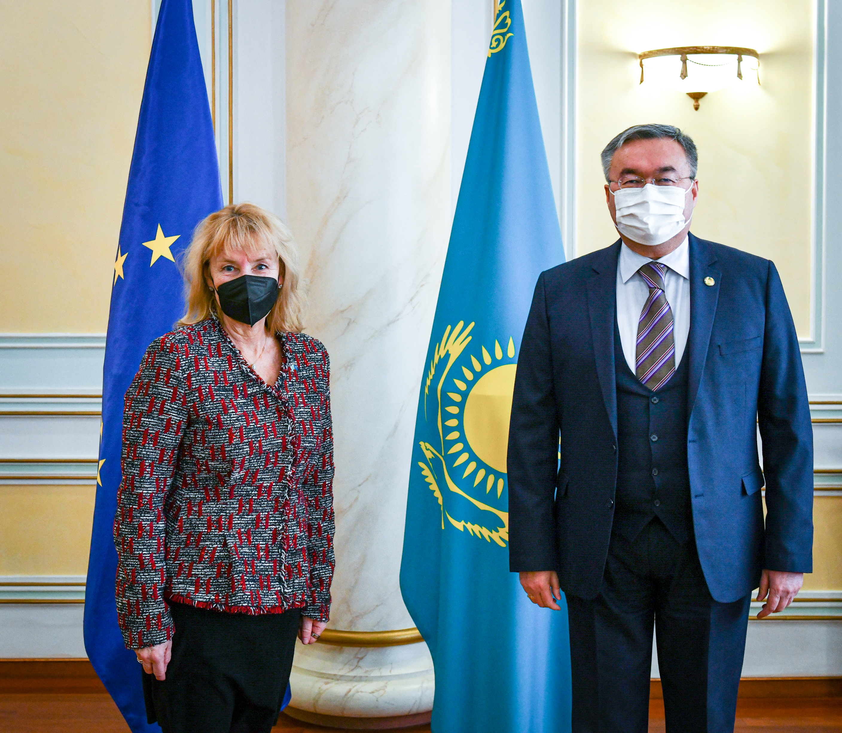 Глава МИД Казахстана встретился со Специальным представителем Европейского союза