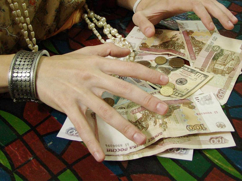 «Емші» кейпін киген алаяқ ұсталды