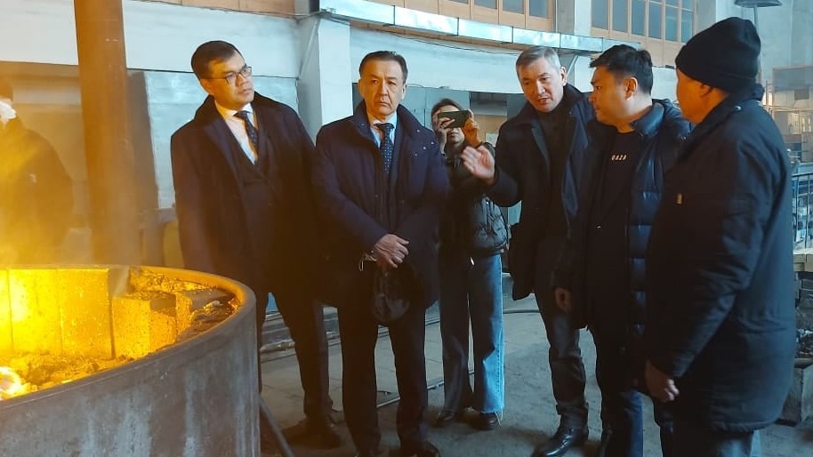 Карагандинский университет впервые выплавил ферросиликомарганец новым методом