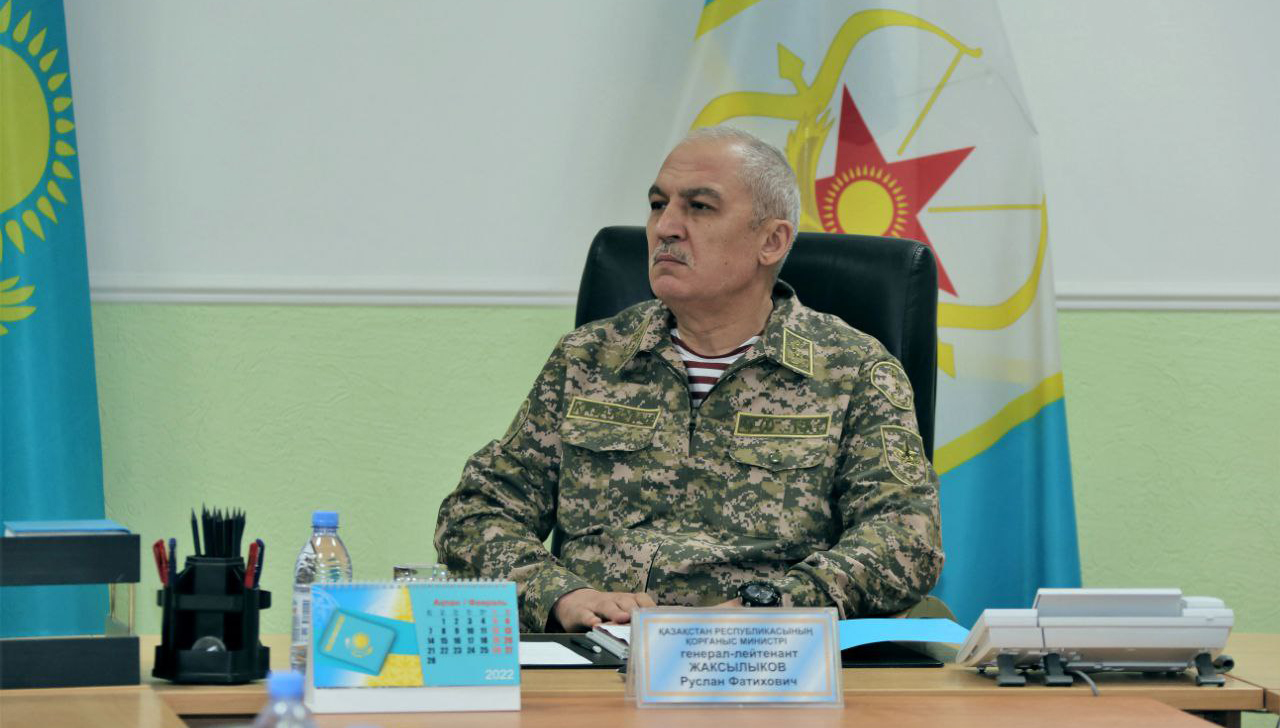 Министр обороны совершил рабочую поездку в Атырауский и Актюбинский гарнизоны