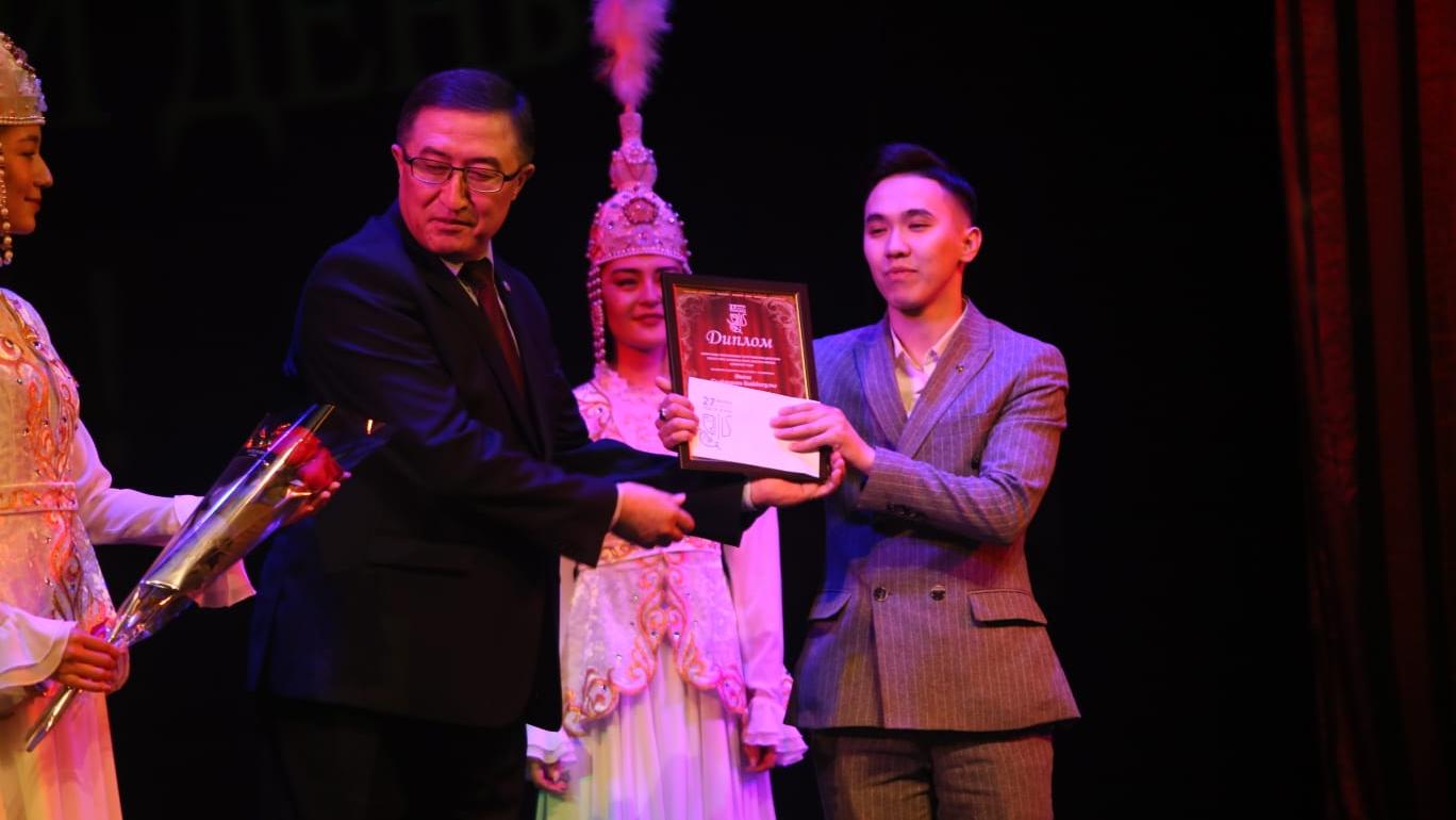 Работников театров Карагандинской области поощрили премиями в профессиональный праздник