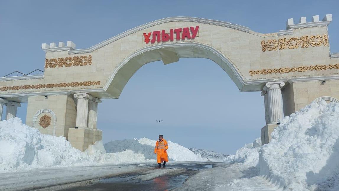 Аксакал из Улытауского района отправился в пеший марафон по стране