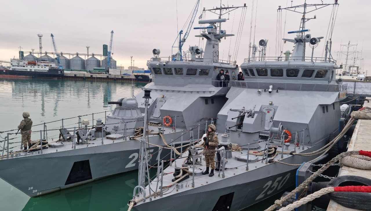 На Каспии проходит учение Военно-морских сил Казахстана