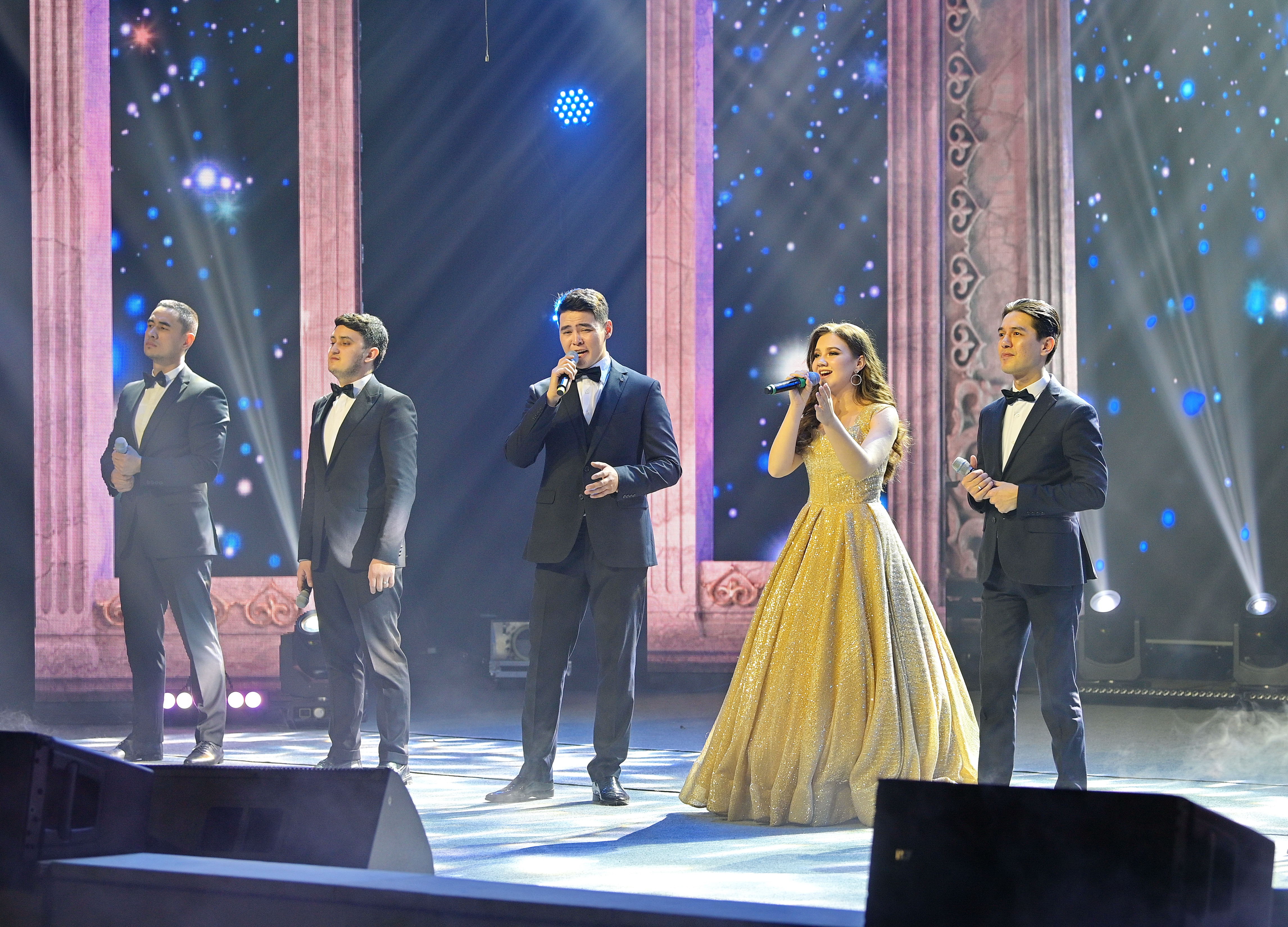 Бастықпен секс-хатшы