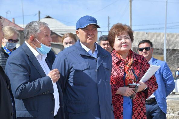 ТҮРКІСТАН ОБЛЫСЫНДА МЕКТЕП ТАПШЫЛЫҒЫН ЖОЮДА  ЖЕКЕМЕНШІК БІЛІМ ҰЯЛАРЫН САЛУҒА ДА БАСЫМДЫҚ БЕРІЛМЕК