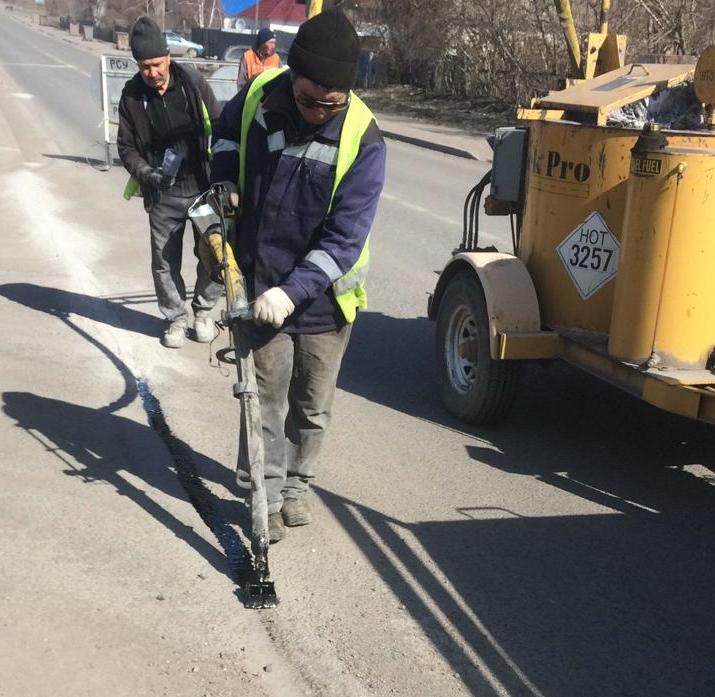 Қарағандыда жол жөндеу жұмыстары басталды