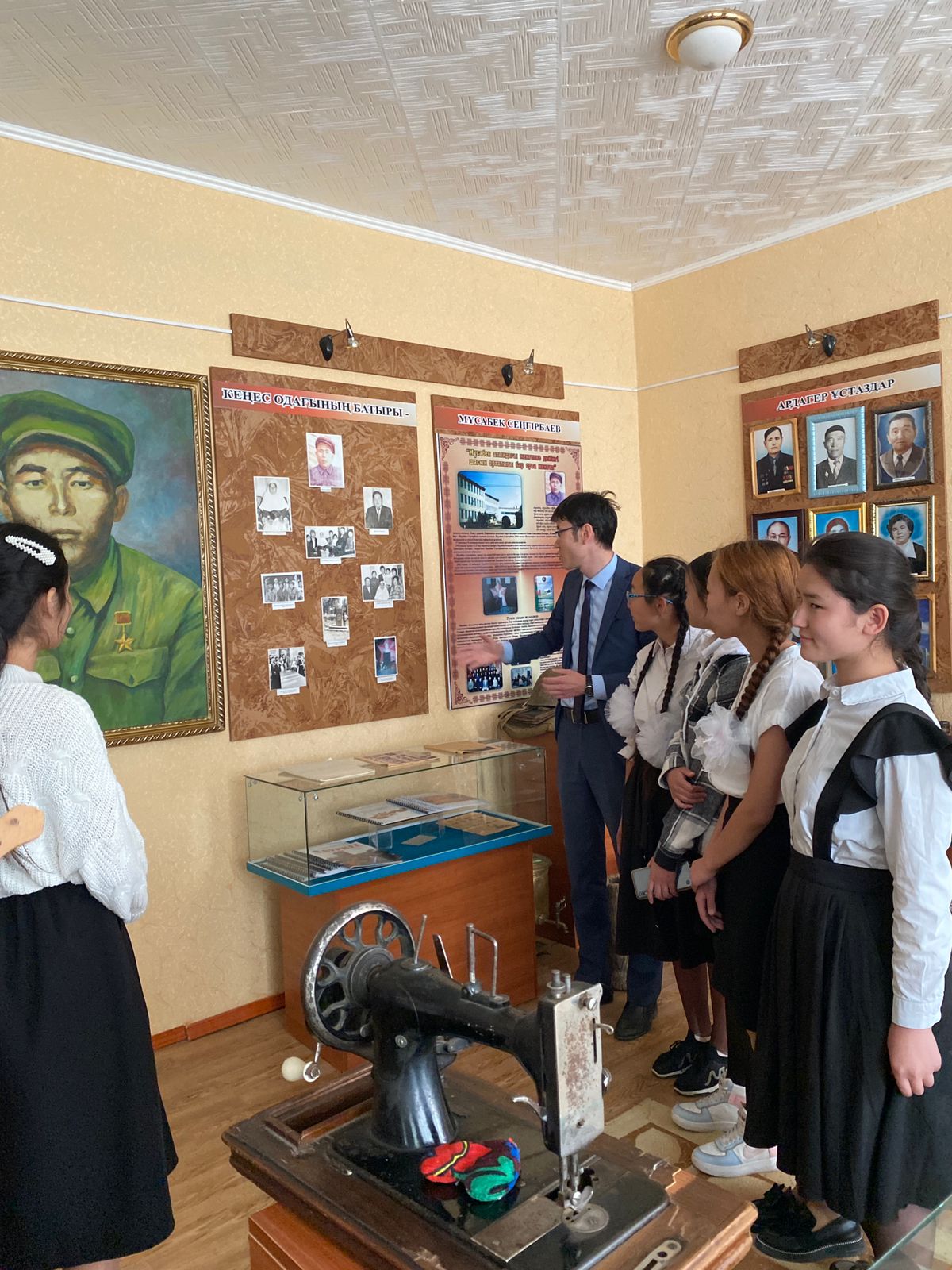 Проведена экскурсия для школьников