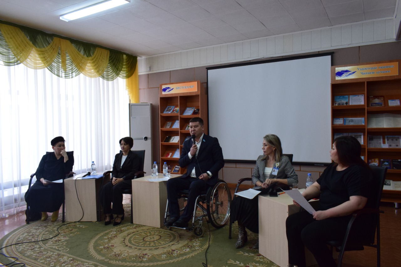Встреча с НПО в рамках реализации партийного проекта «Кедергісіз келешек»