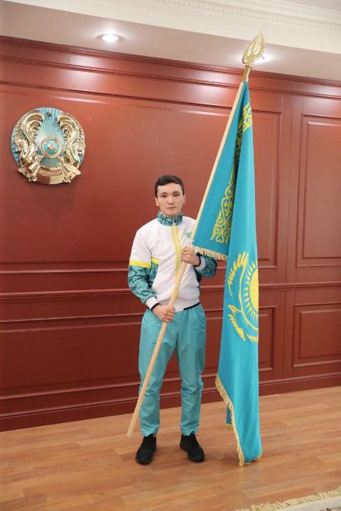 Чести нести флаг Казахстана на Сурдлимпийских играх удостоился карагандинский таеквондист Аян Абдраш