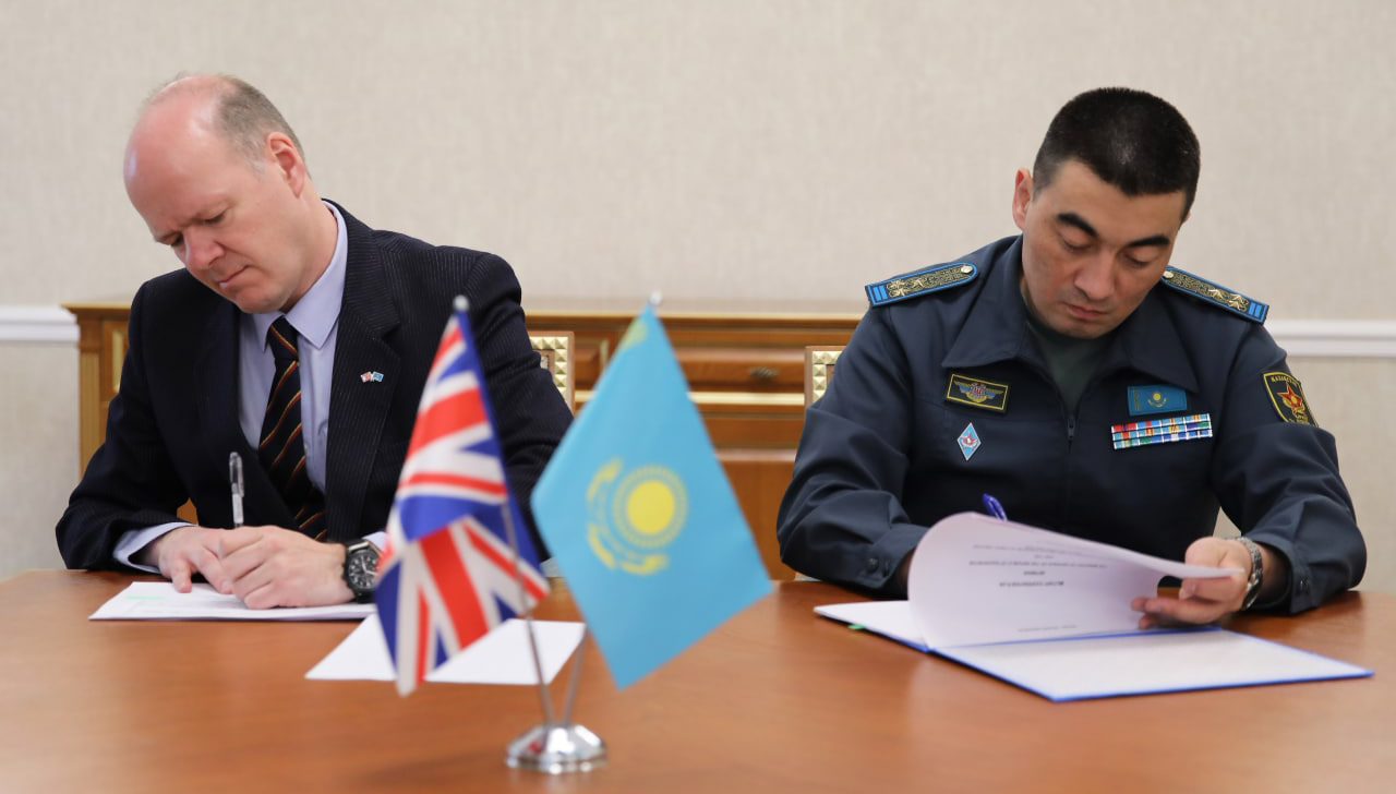 Вопросы двустороннего военного сотрудничества Казахстана и Великобритании обсудили в Министерстве обороны