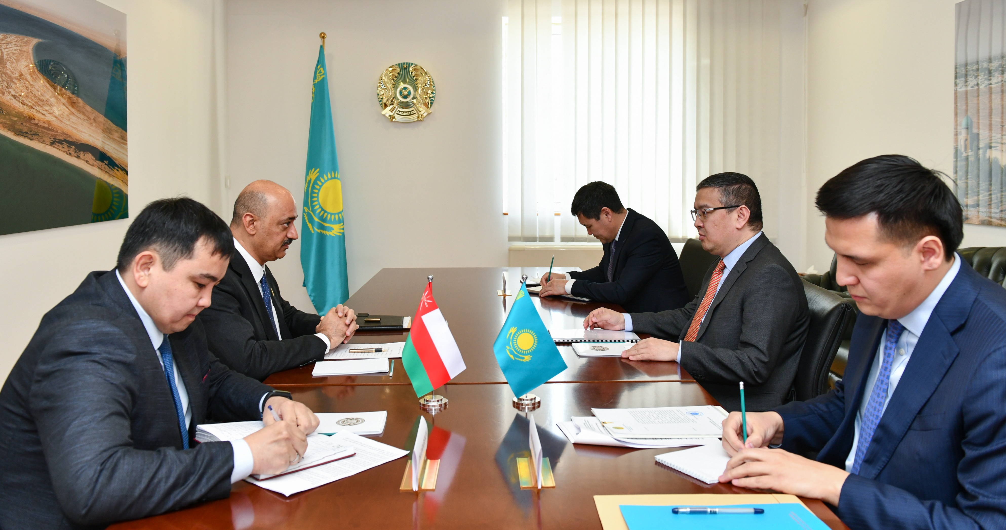Казахстан и Оман намерены углублять сотрудничество