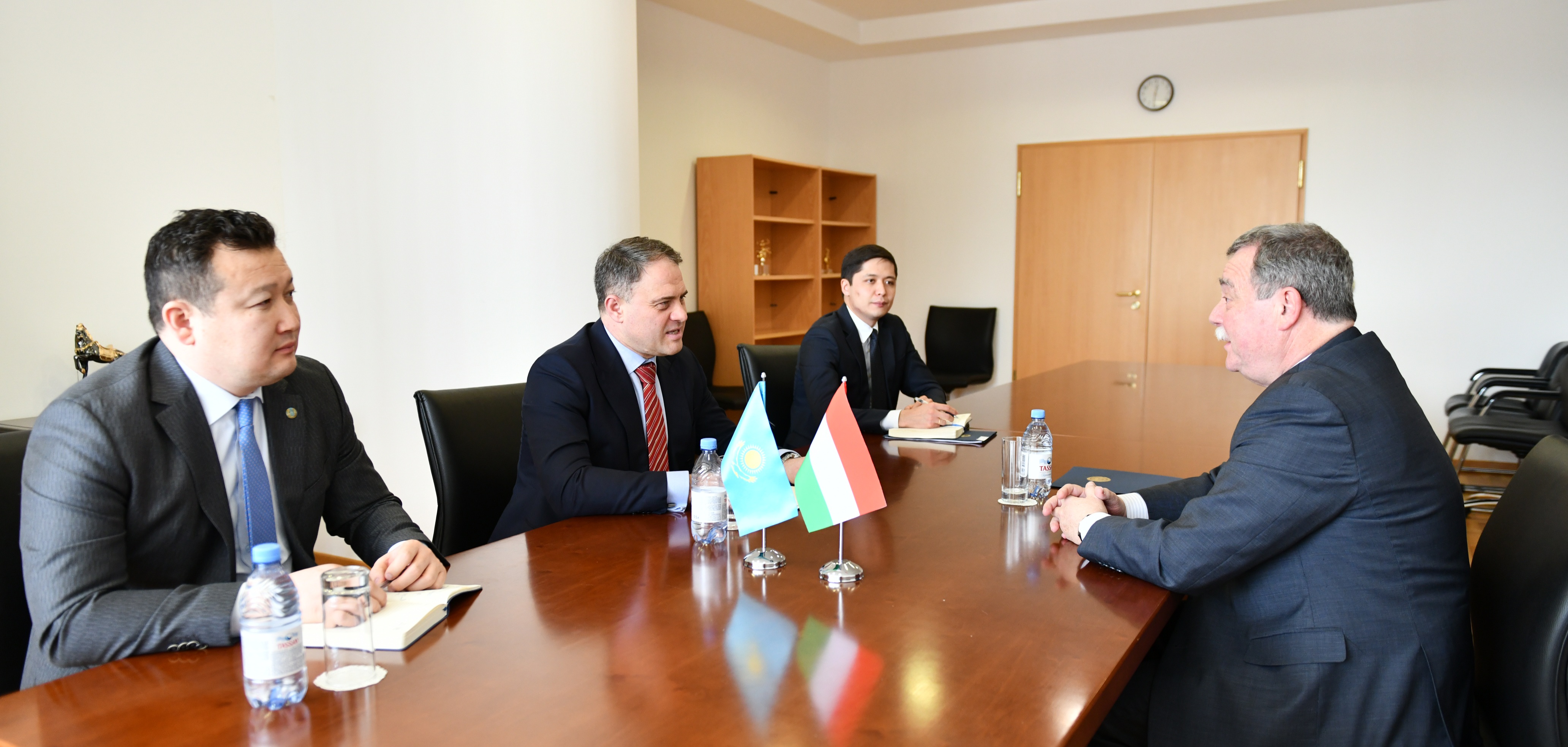 Қазақстан мен Мажарстан дипломатиялық қарым-қатынастардың 30 жылдығын атап өтуде