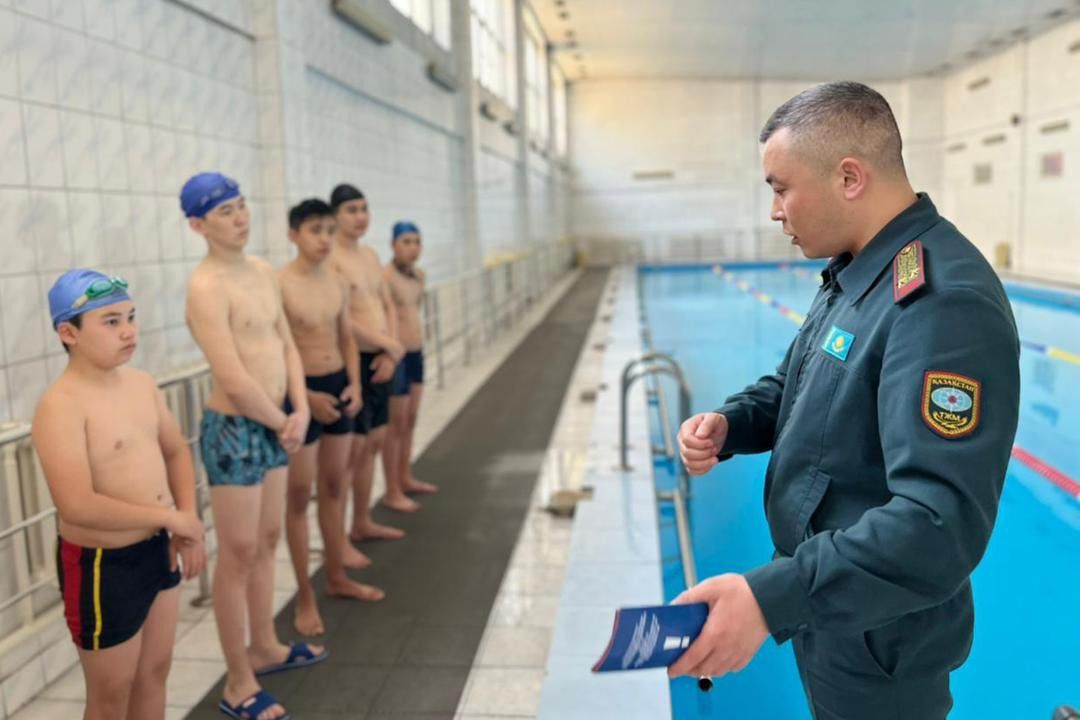 Алматинские спасатели разъяснили детям правила безопасности на воде
