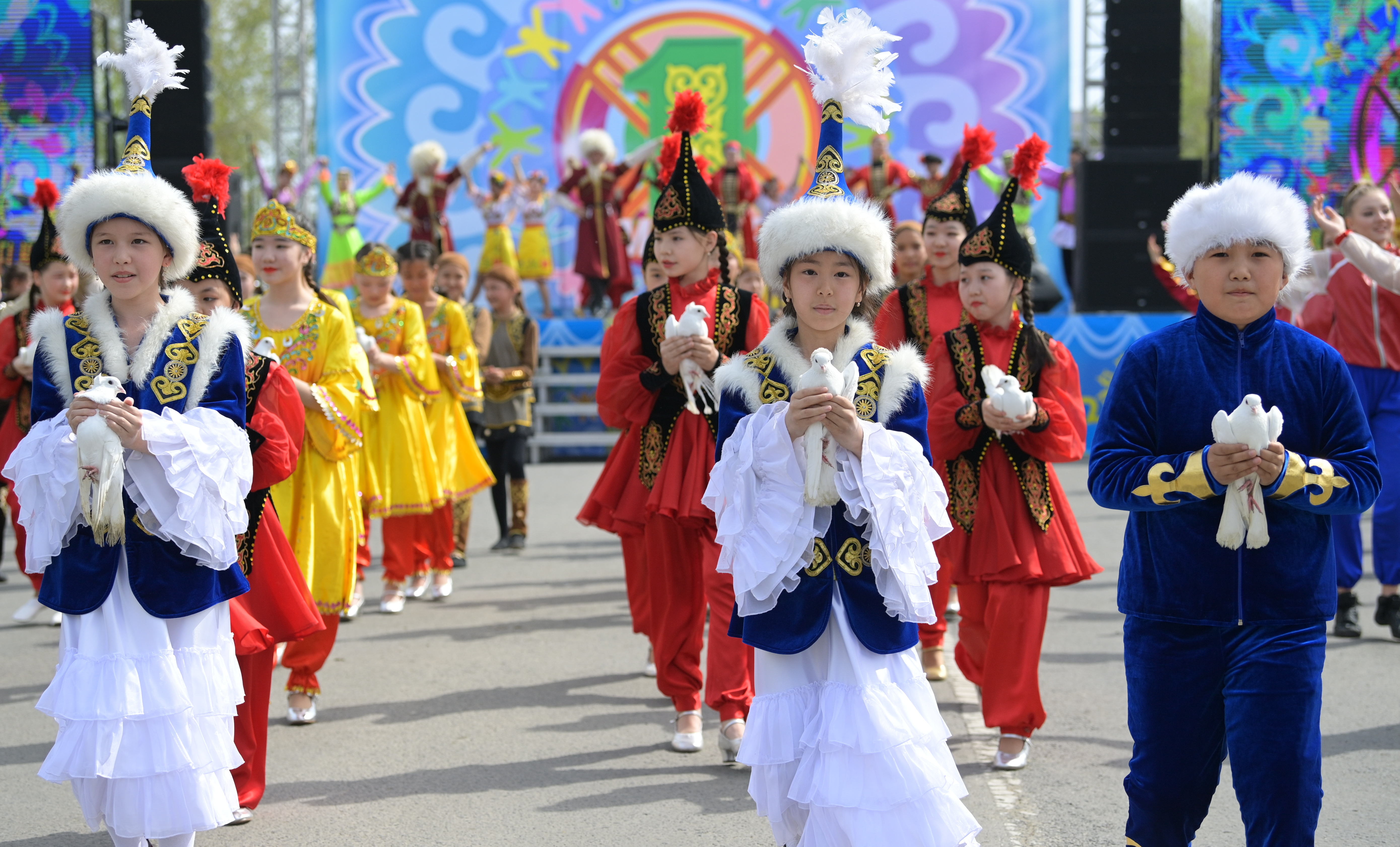город павлодар казахстан. мечеть машхур жусупа. набережная павлодара казахстан достопримечательности. павлодар набережная. павлодар 2022.