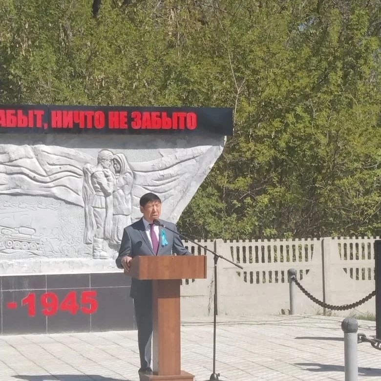 Ұлы Отан соғысындағы Жеңістің 77 жылдығына арналған мерекелік шараға аудандық мәслихаттың хатшысы Уәлихан Төкенұлы Майжанов қатысты.