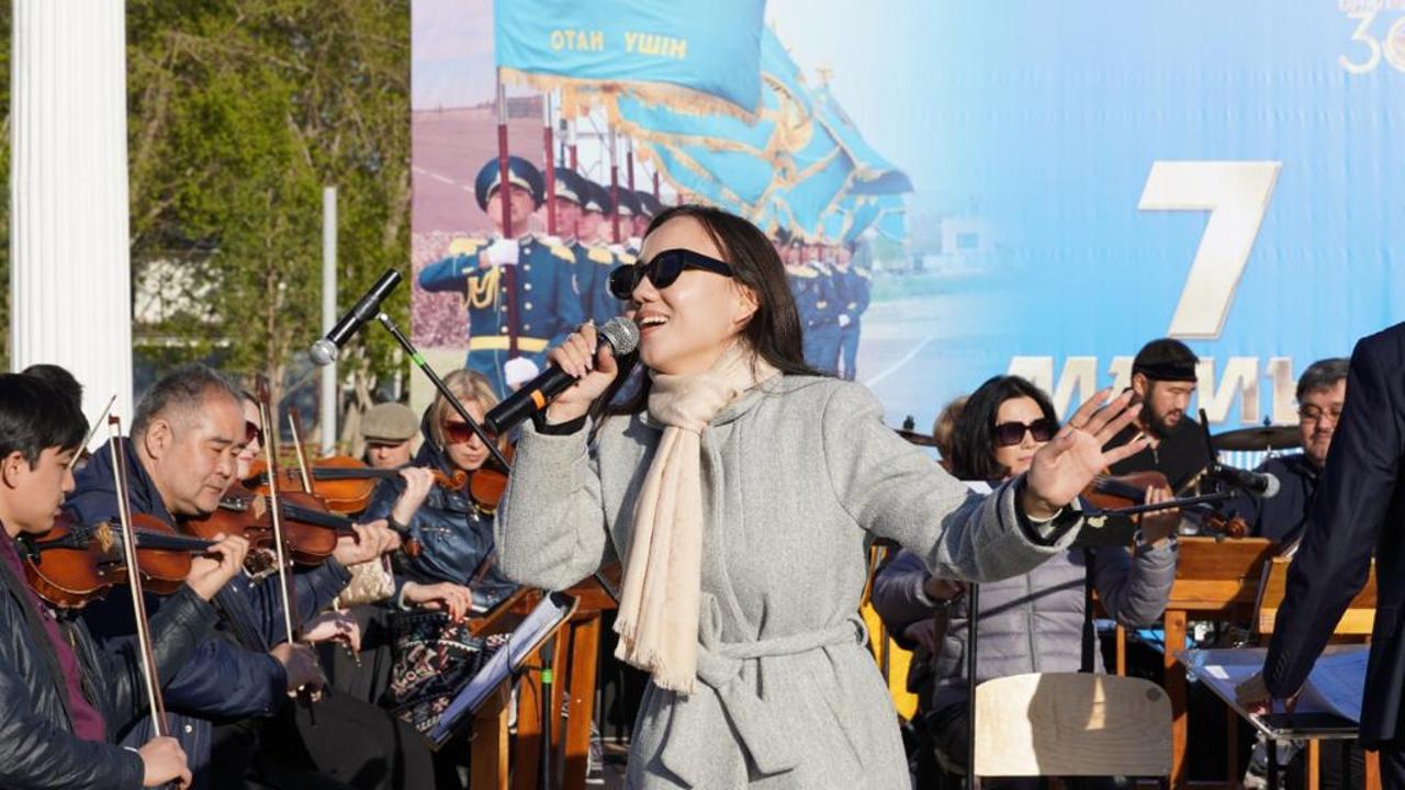 День защитника Отечества: праздничные концерты прошли на нескольких площадках столицы