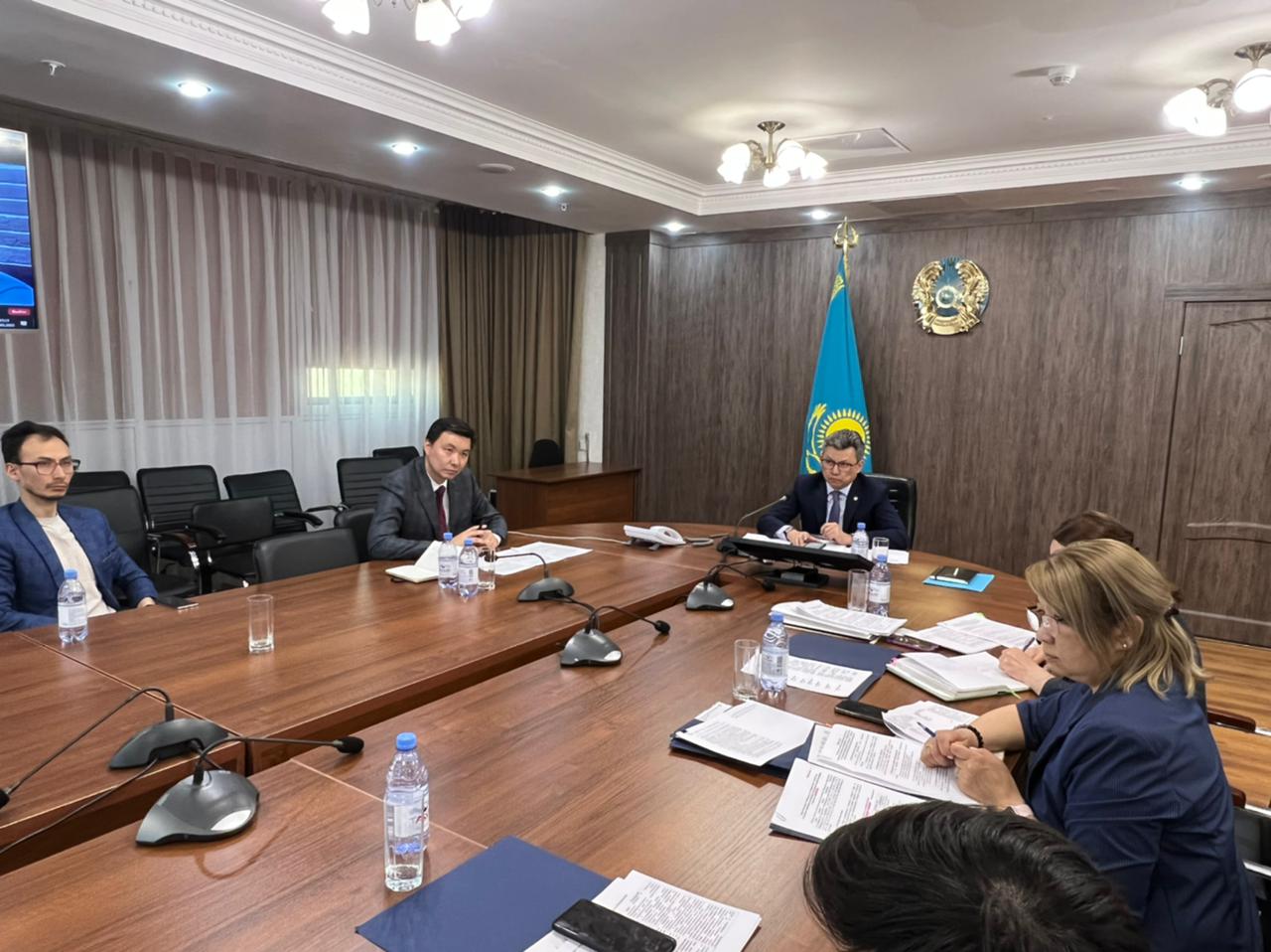 Бахыт Султанов и Жамшид Ходжаев обсудили актуальные вопросы торгово-экономического сотрудничества