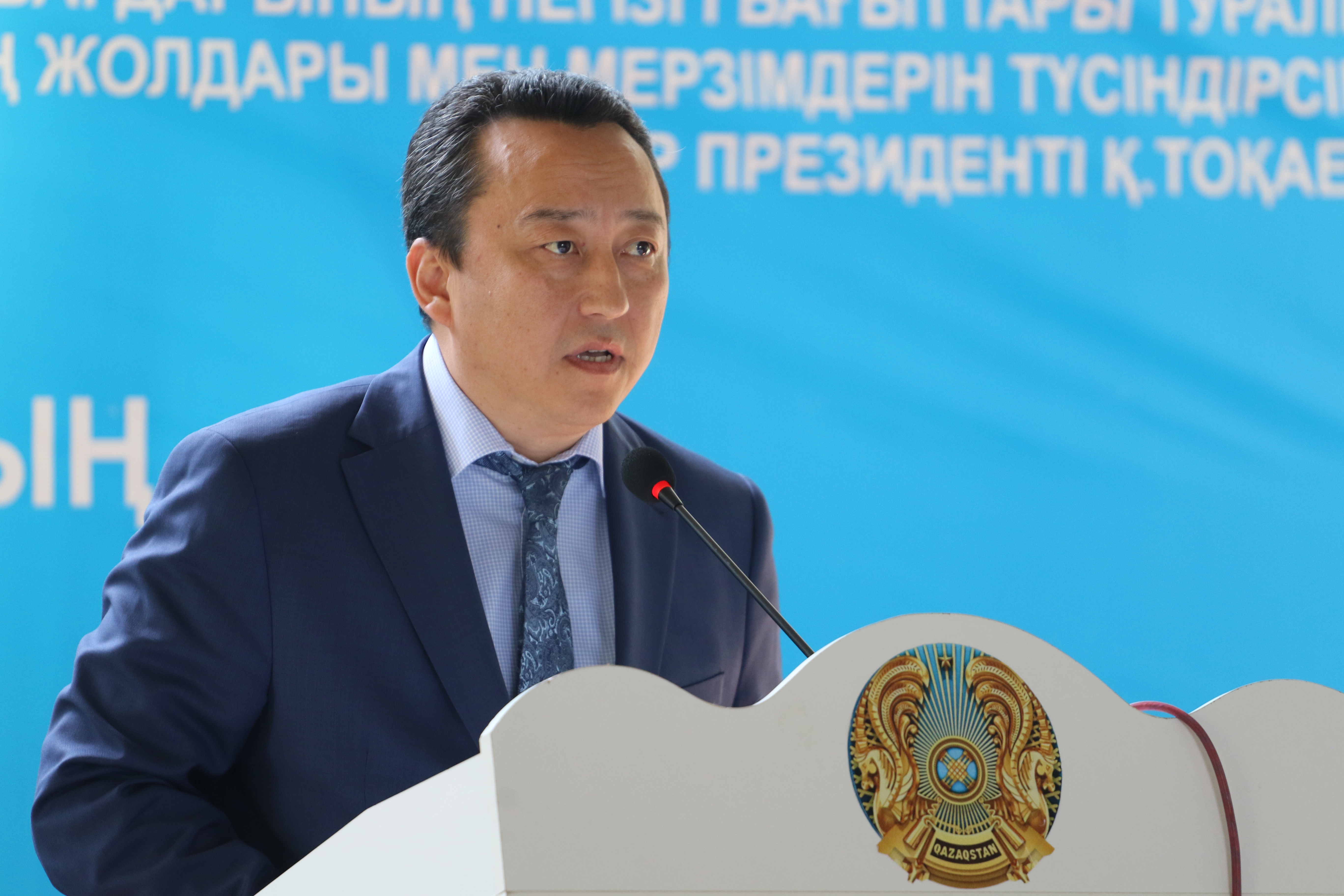 Біздің көз алдымызда алдау (орысша онлайн)