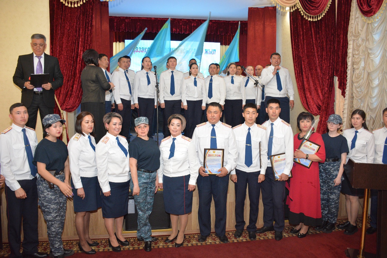 Гала-концерт и поощрение в преддверии 30-летия Казахстанской полиции провели полицейские СКО