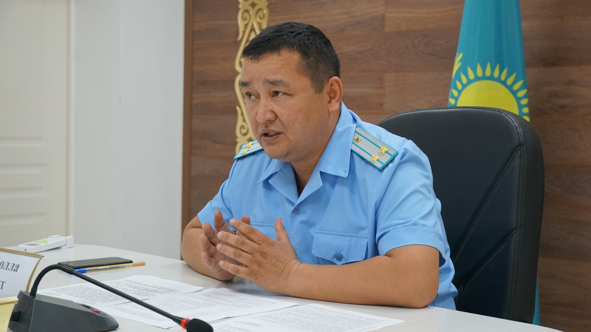 Android жүйесінде бөтен заттармен трахаеттелген және қорланған әйелдердің лесбияндық порно видеолары