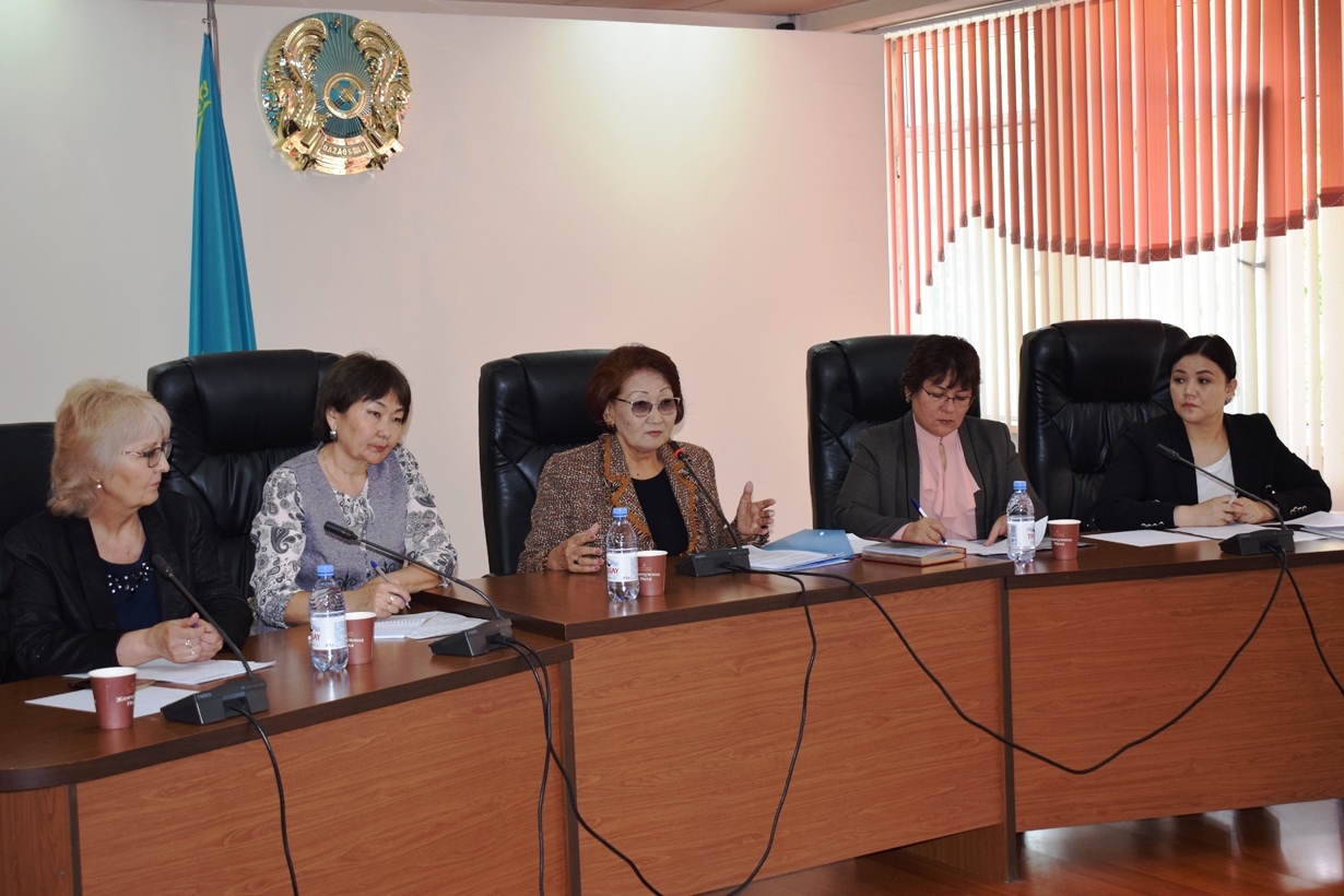 Ветеранский актив района обсудили проект поправки Конститутции РК