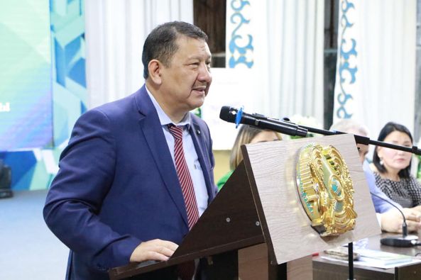 Орыс тракторшы порно видео Көкіректі, татуировкасы бар, панкпен шабыттанған жезөкше Кристи Мак өзін талдайды.