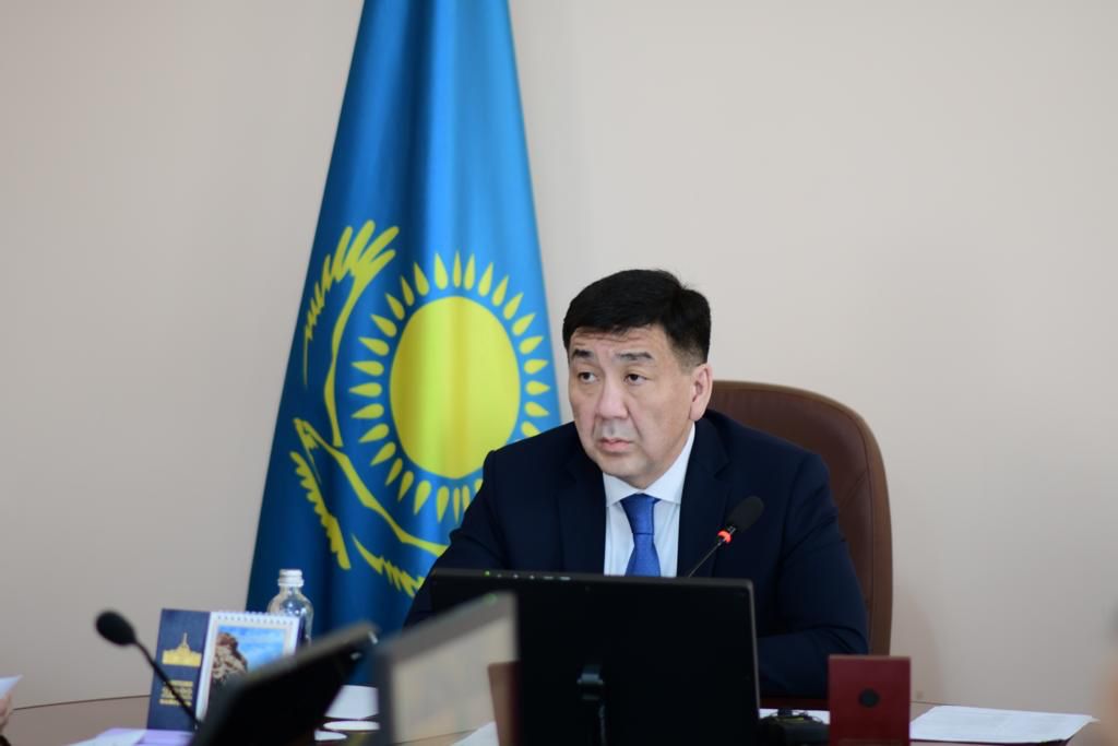 Yesterday, Assistant to the president of the Republic of Kazakhstan, head of the Department for control over the consideration of Appeals of the Presidential Administration of the Republic of Kazakhstan Yernar Baspayev held a visiting personal reception of citizens in the akimat of Akmola region