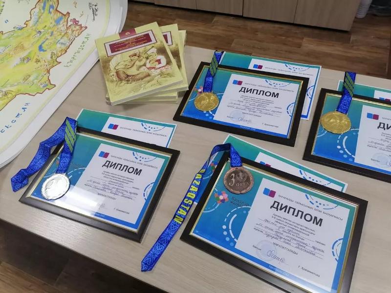 Балапандардың және олардың пиздактарының фотосуреттері