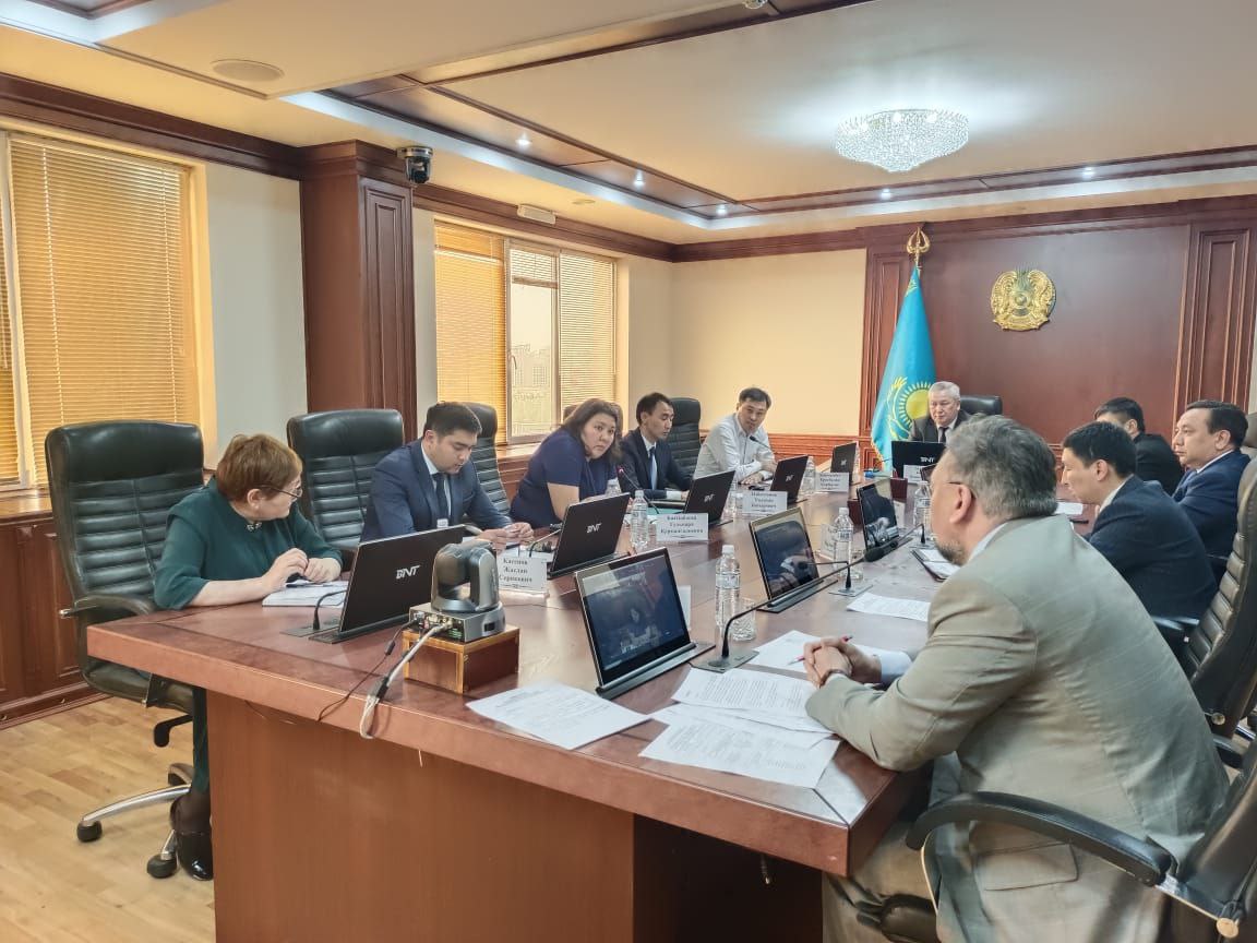 ҚР Энергетика министрлігінде отын-энергетикалық кешен мәселелері талқыланды