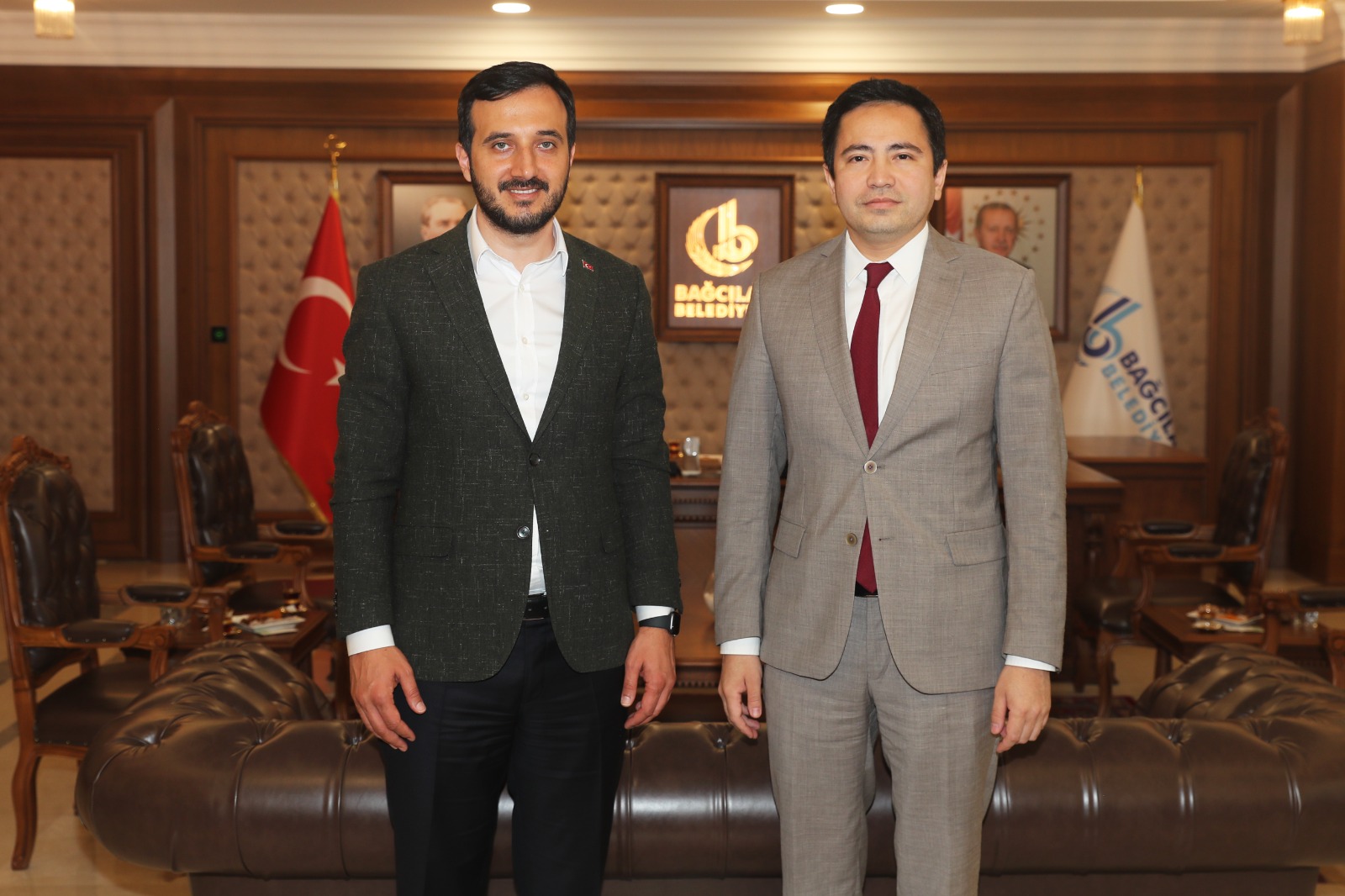 Başkonsolos Alim Bayel Bağcılar Belediye Başkanı Abdullah Özdemir ile görüştü