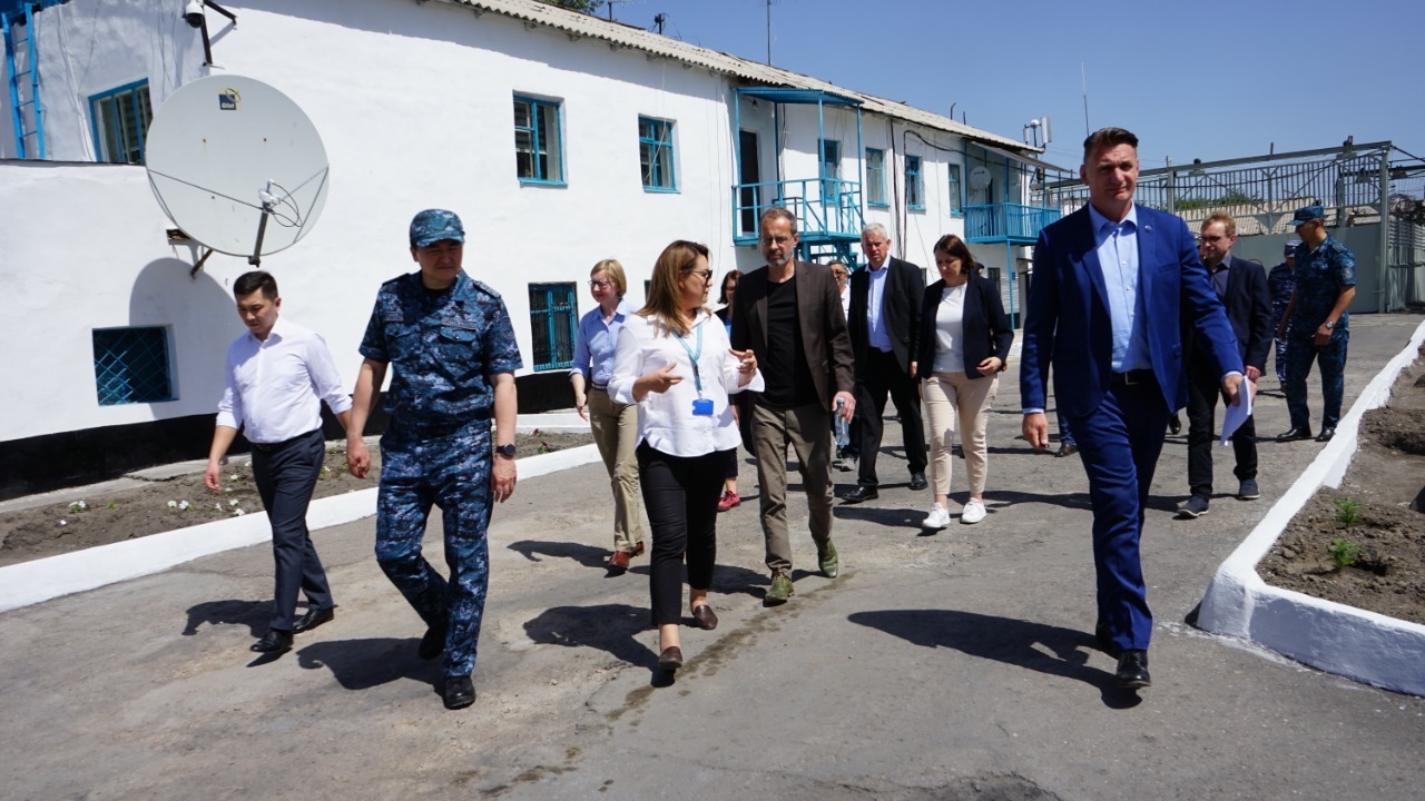 Колонии Карагандинской области посетили международные эксперты