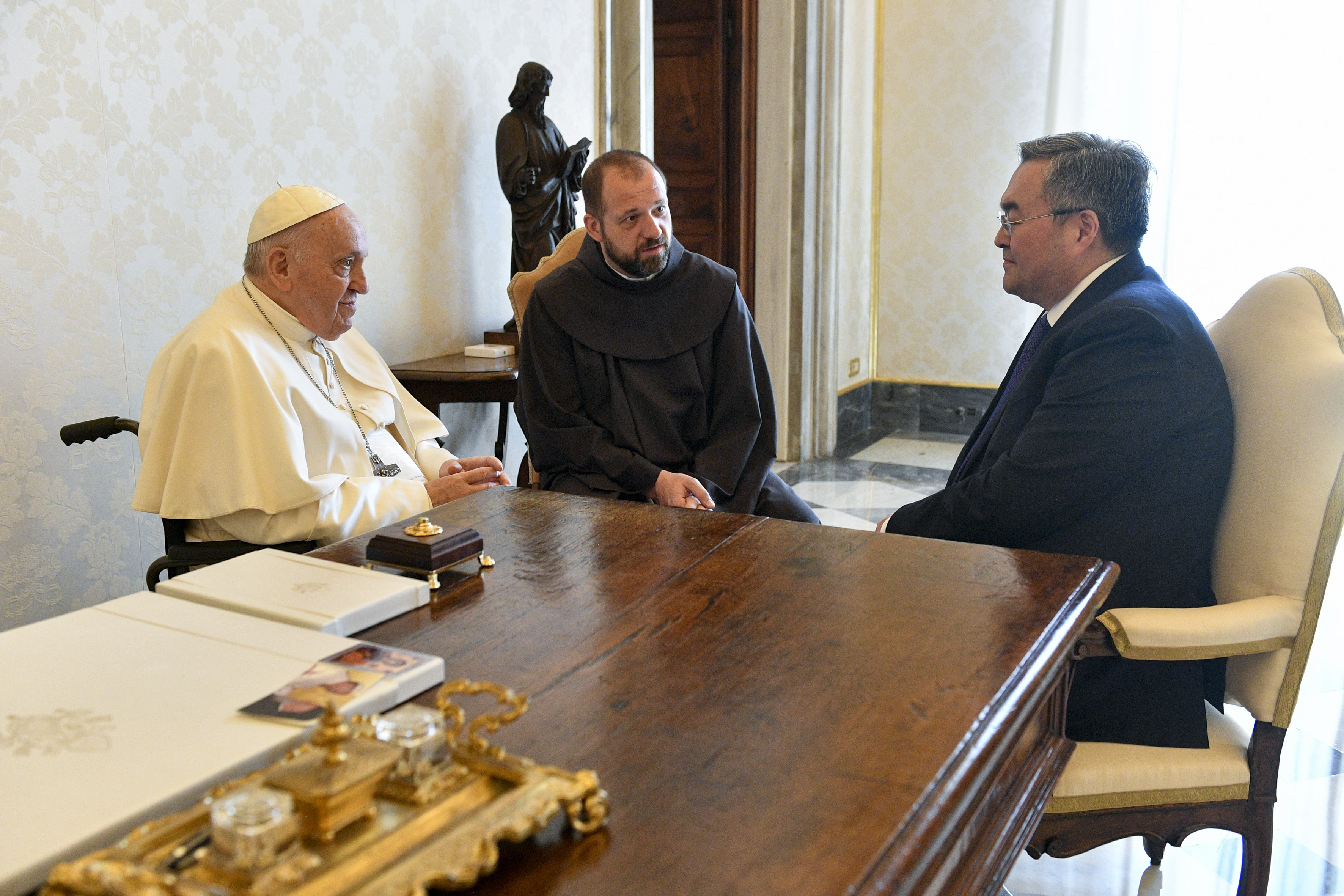 Папа Римский Франциск отметил вклад Казахстана в межконфессиональное согласие и межрелигиозный диалог   