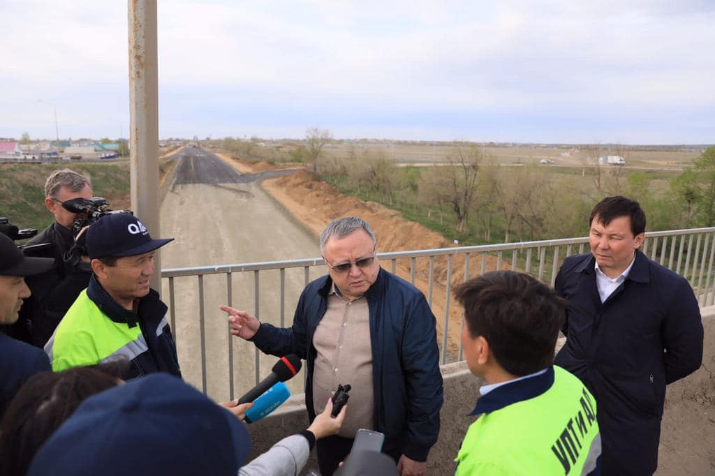 В Актюбинской области приступили к ремонту дорог