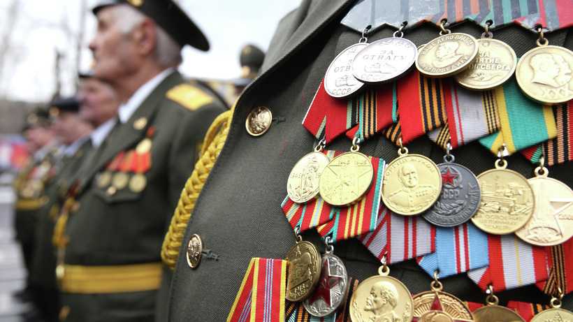 Ветераны Великой Отечественной войны и приравненные к ним лица получили выплаты ко Дню Победы