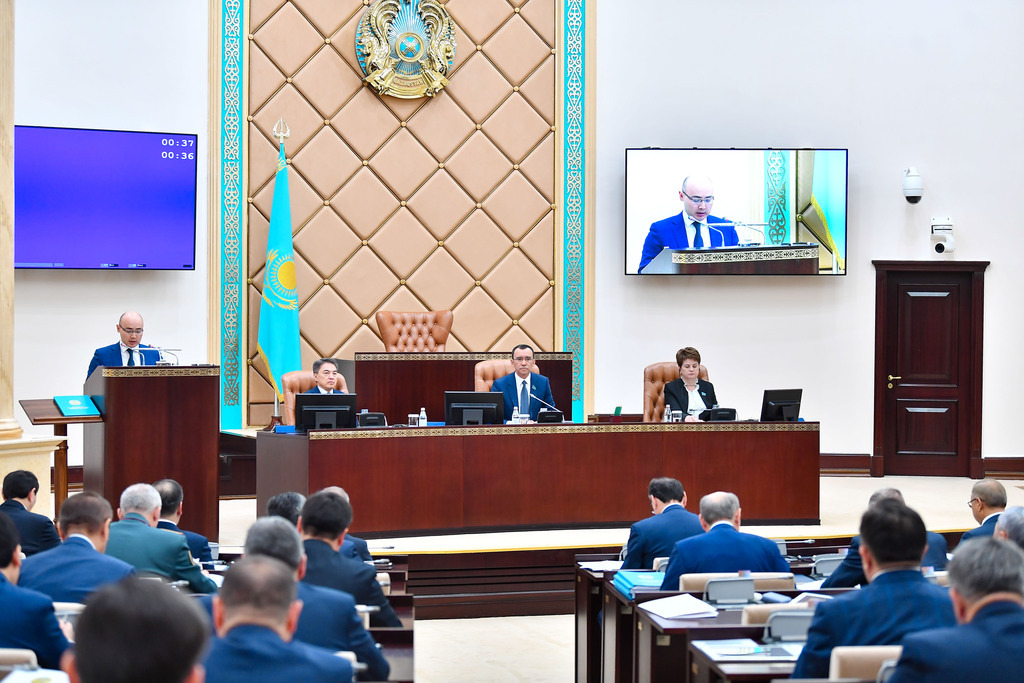 Сенат т?ра?асы: К?карал б?гетіне к?рделі ж?ндеу ж?мыстарын дереу ...