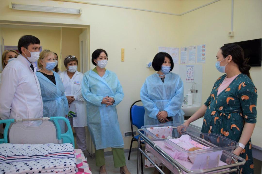 Около 14 тысяч родов принято в акушерском блоке столичной многопрофильной больницы