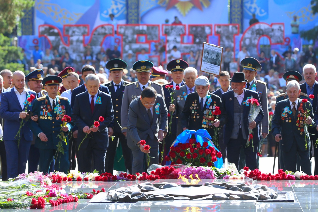 День победы в казахстане