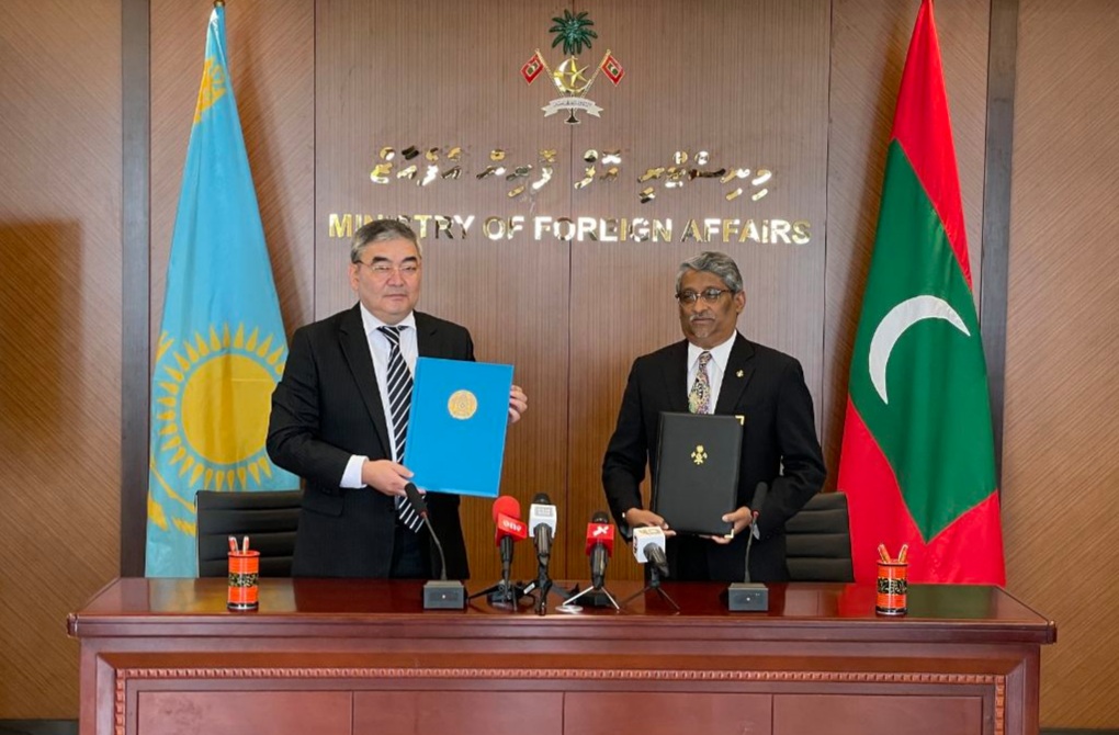 Казахстан и Мальдивы подписали соглашение о безвизовом режиме