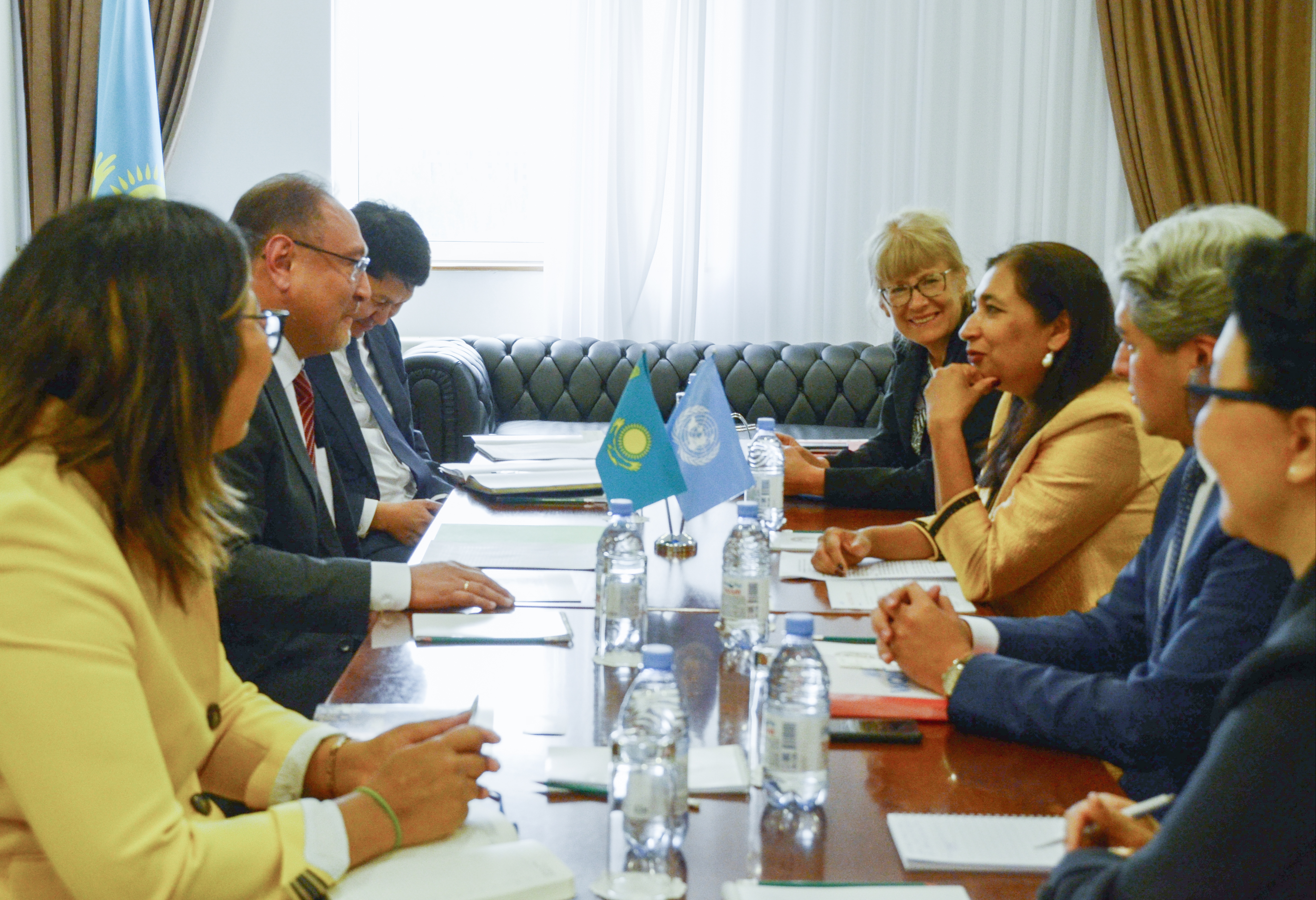 Расширение экономических возможностей женщин обсудили в МИДе Казахстана