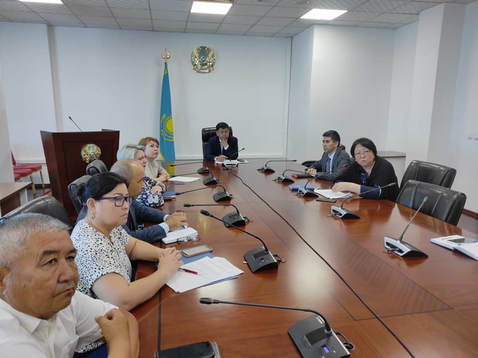 В целях обсуждения проведенной аналитической работы по анализу коррупционных рисков по управлению ветеринарии Кызылординской области проведено заседание с участием представителей соответствующей отрасли и департамента.