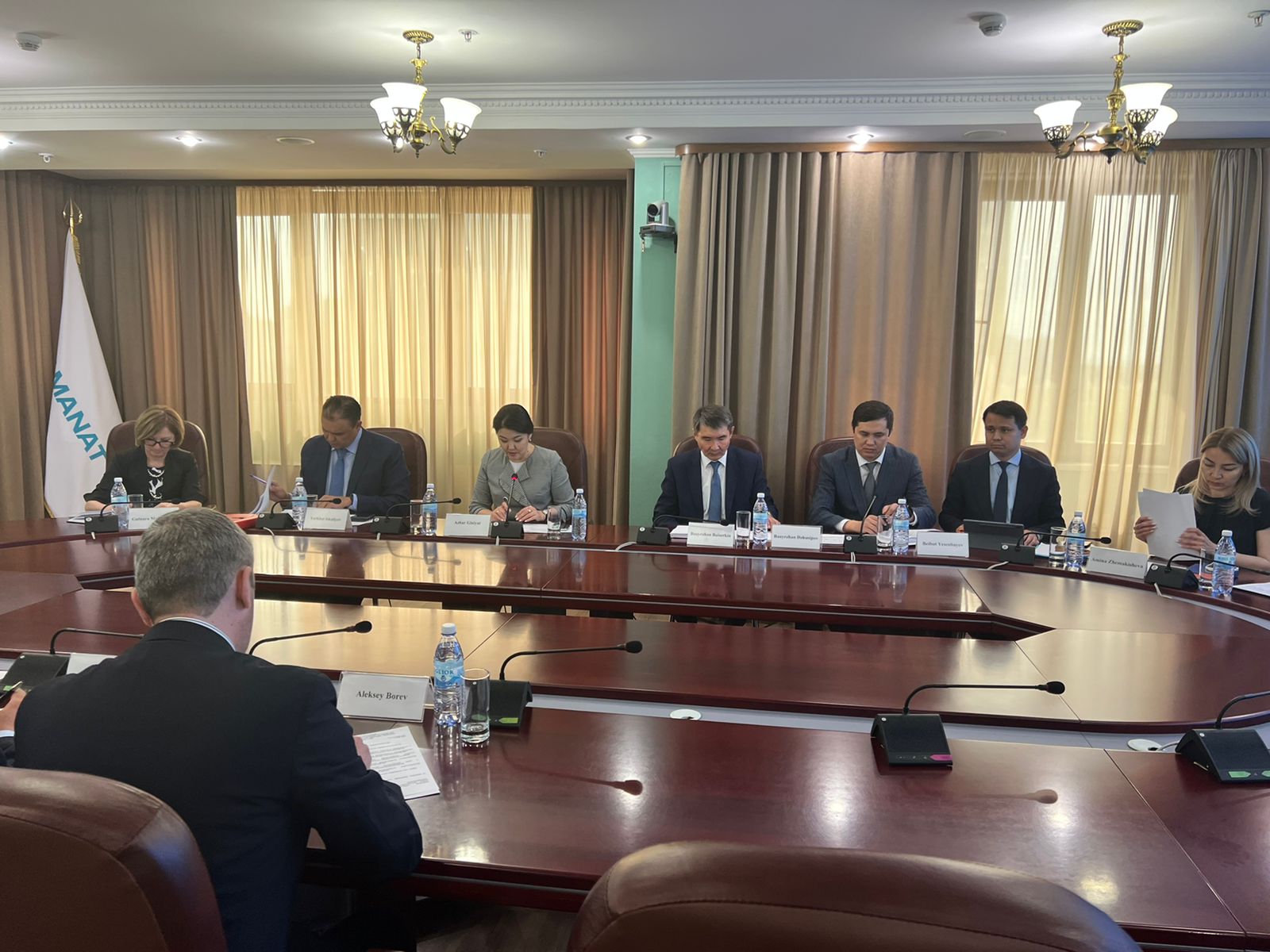 А. Гиният и представители General Electric обсудили развитие сотрудничества в сфере здравоохранения