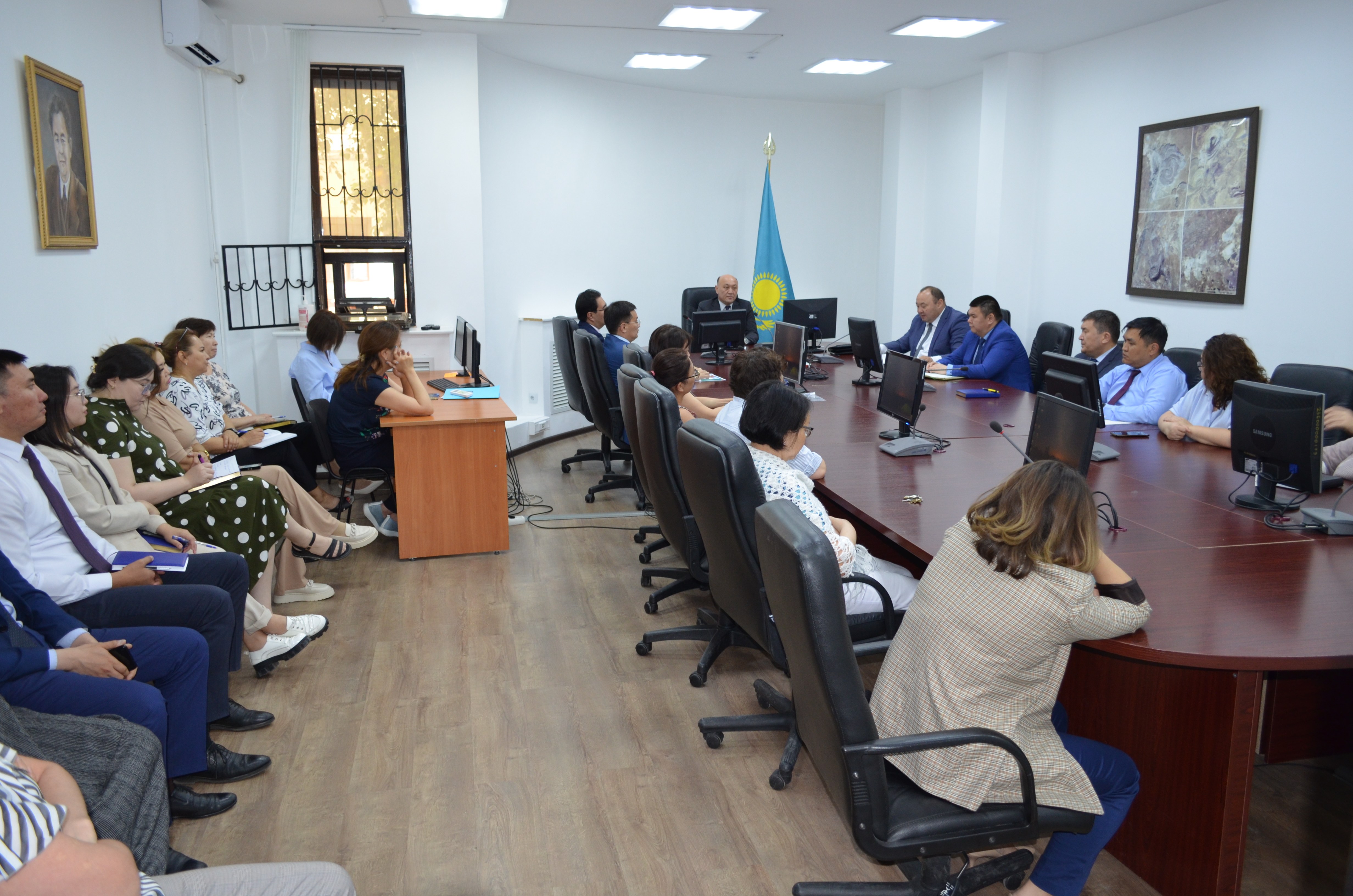 Commissioner for Ethics of the MEGNR RK Zh.Agibayev held a meeting in the Committee of Geology