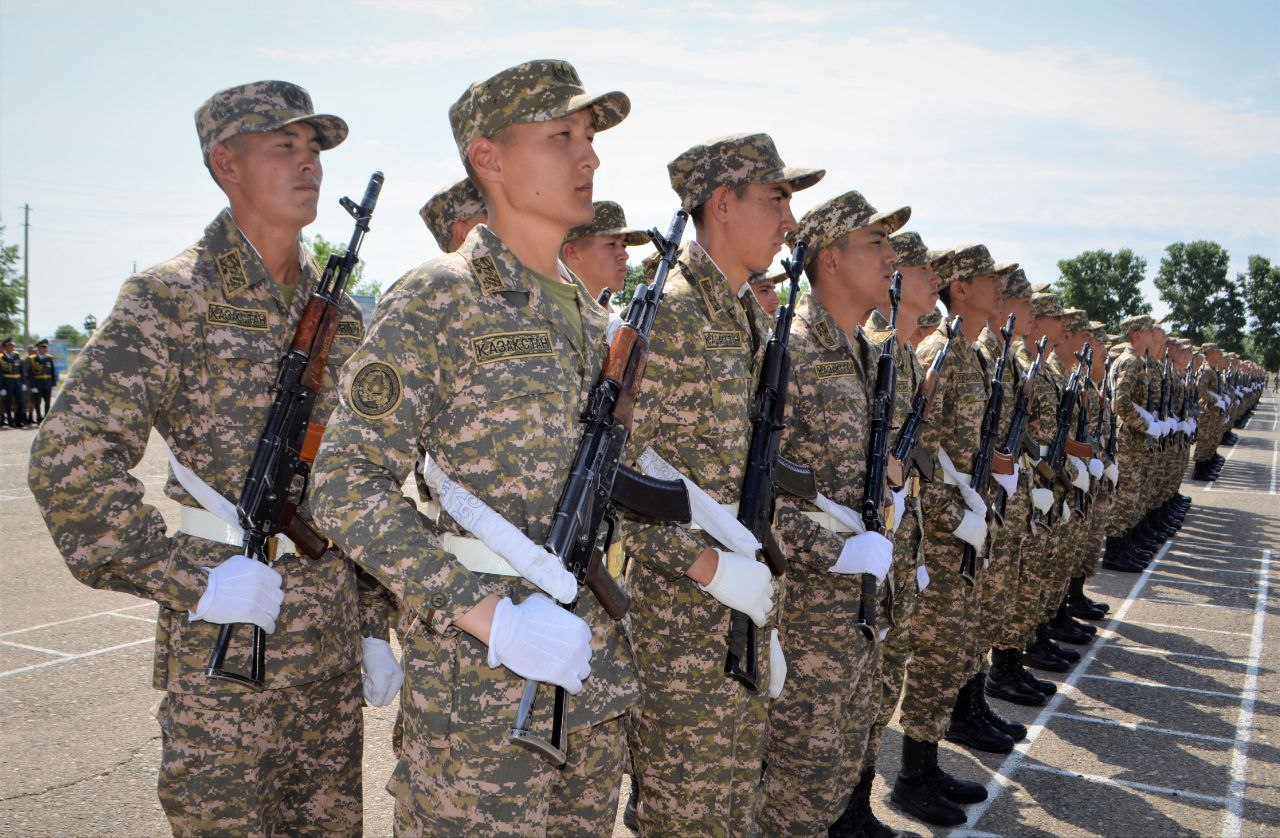 Новобранцы Вооруженных сил приведены к военной присяге