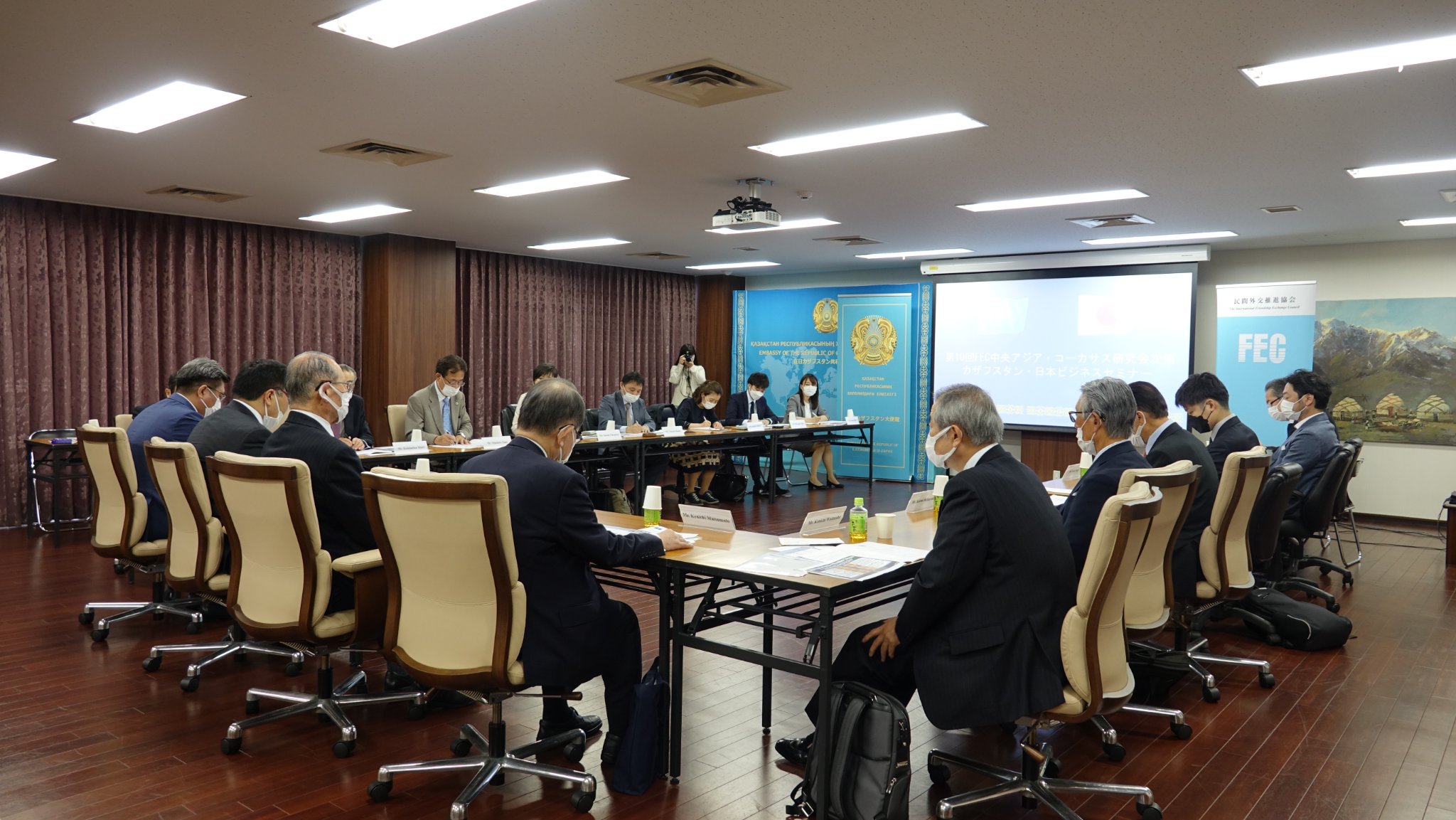 在日カザフスタン共和国大使館にて民間外交推進協会との共同主催でカザフスタン・日本ビジネスセミナーが開催されました。